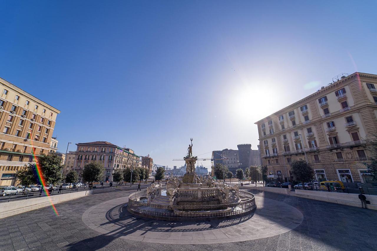 Отель Le 4 Stagioni Napoli Centro Экстерьер фото